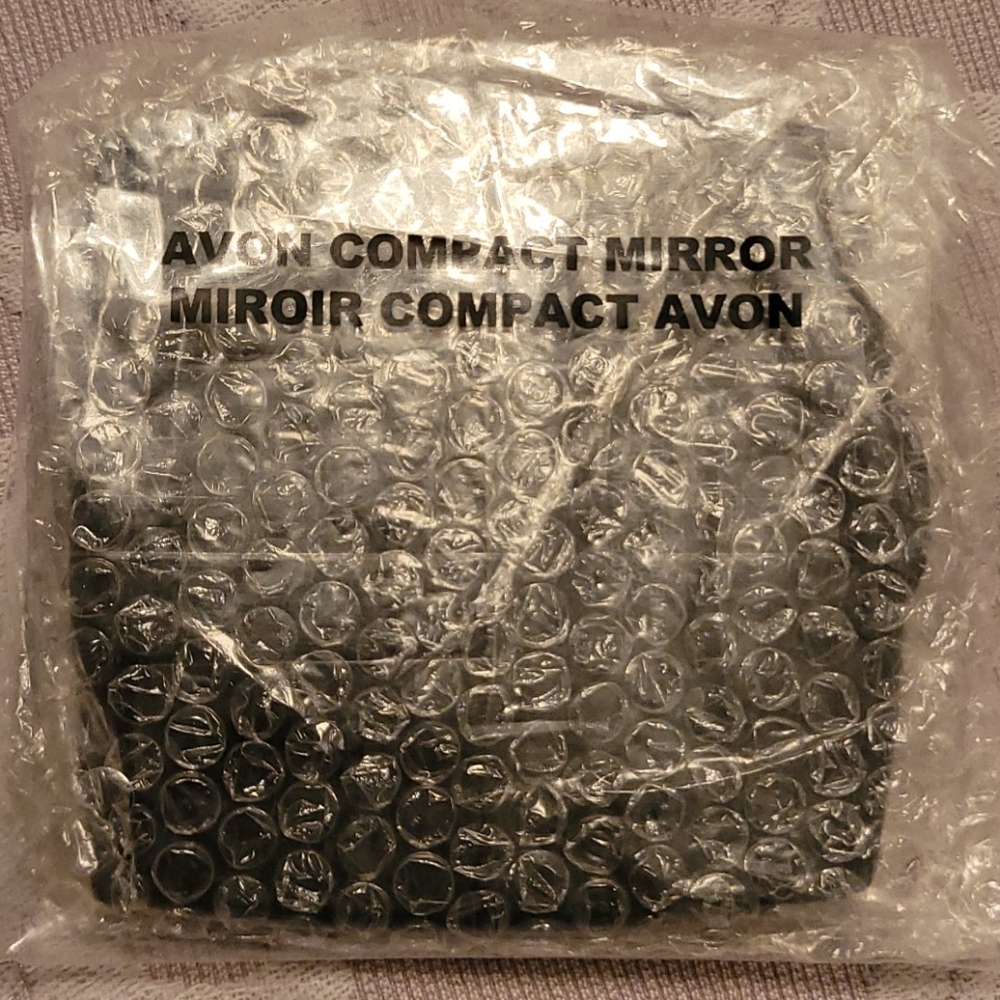 Compact Mirror - Picture 3 of 3